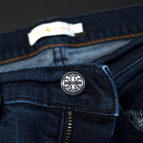 👖 Tory Burch Dark Wash Skinny Cropped Jeans 👖 - Picture 6 of 9